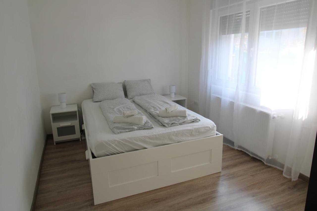 Garden Apartman House Appartement Pécs Buitenkant foto